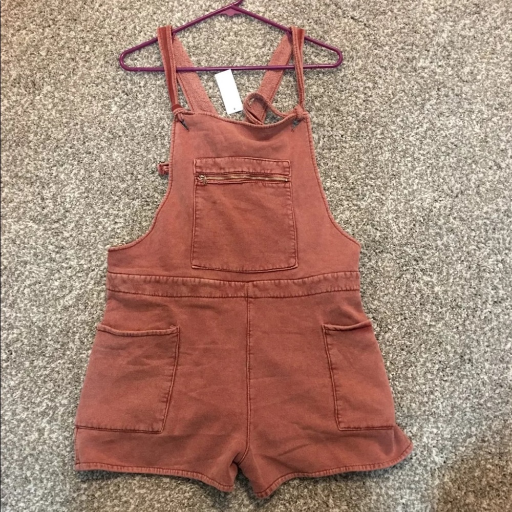 American Eagle Don’t ask why fleece romper